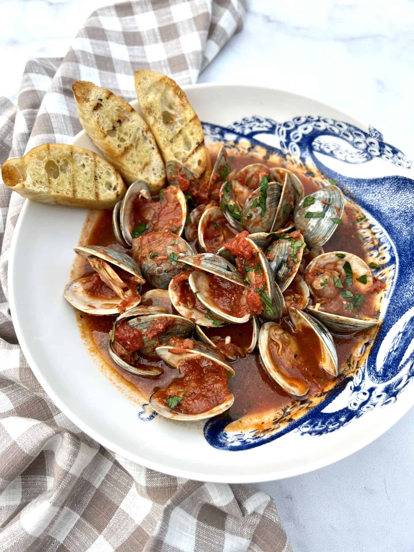 Maine Littleneck Clams with Tomato Wine Broth Maine Seafood